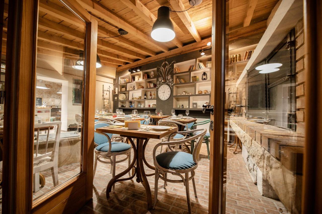 Boutique B&B Mali Pariz Grizane-Belgrad Ngoại thất bức ảnh